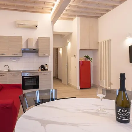 Strozzi Travel Apartamento